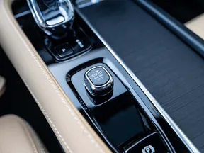 Volvo XC90 B6 2024