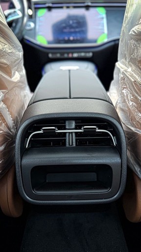 Mercedes-Benz E-Class 300 2026