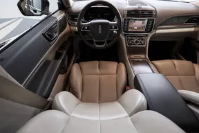 Lincoln Continental Sedan 2019