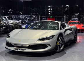 Ferrari 296 GTS 2024