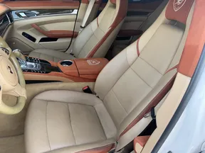 Porsche Panamera 4S 2011