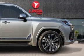 Lexus LX 700h 2025