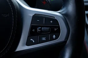 BMW 8 Series M850 2022