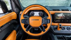 Land Rover Defender 110 2023