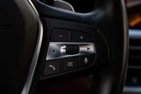 BMW 3 Series 330 2019