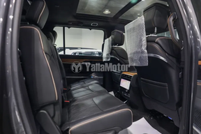 Jeep Grand Wagoneer 2023