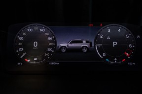 Land Rover Defender 110 2023