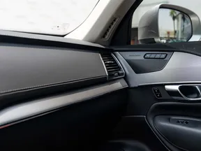 Volvo XC90 B5 2023