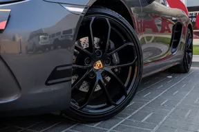 Porsche Cayman 718 2024