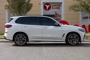 BMW X5 M50 2021