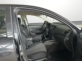 Mitsubishi L200 Double Cab 2020