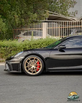 Porsche Cayman 718 GT4 2020