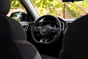 MG ZS 2025